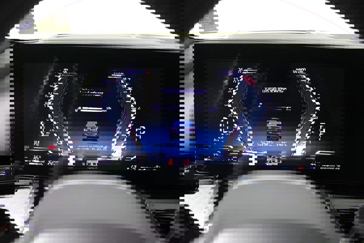 Used 2024 BMW 530i w/ M Sport Package image 18