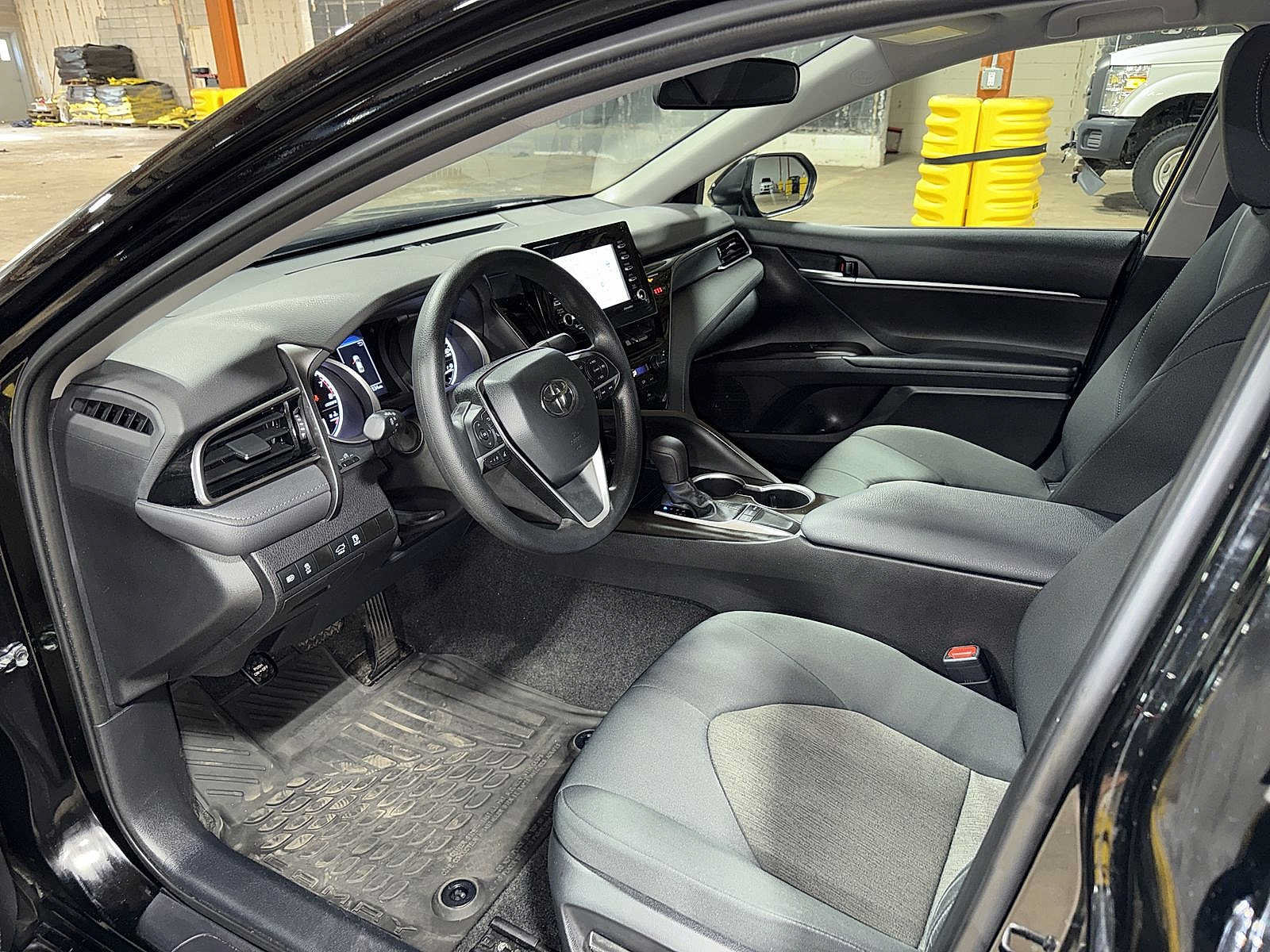 Certified 2022 Toyota Camry LE FWD image 29