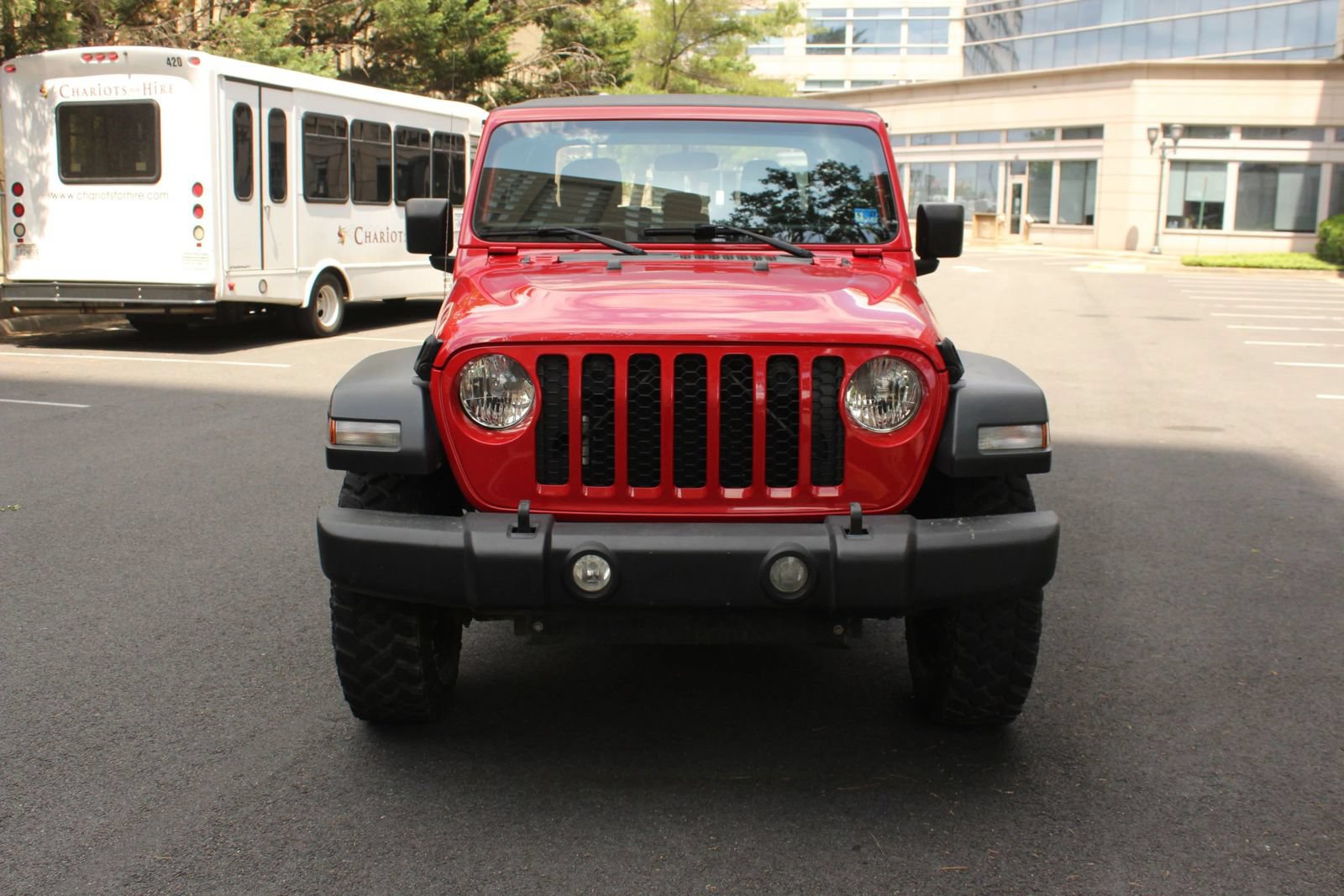 Used 2020 Jeep Gladiator Sport AWD/4WD image 3
