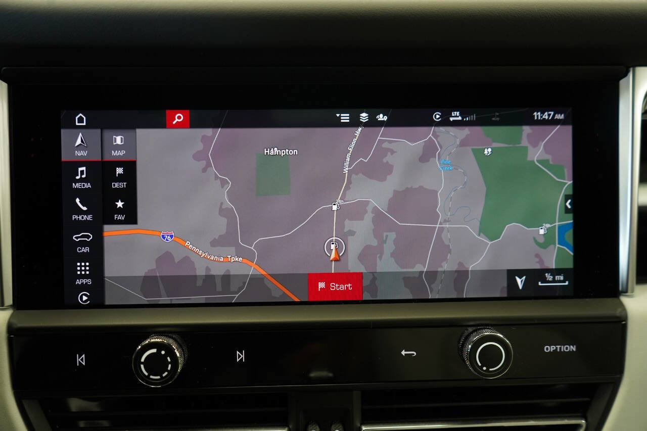 Used 2024 Porsche Macan image 81