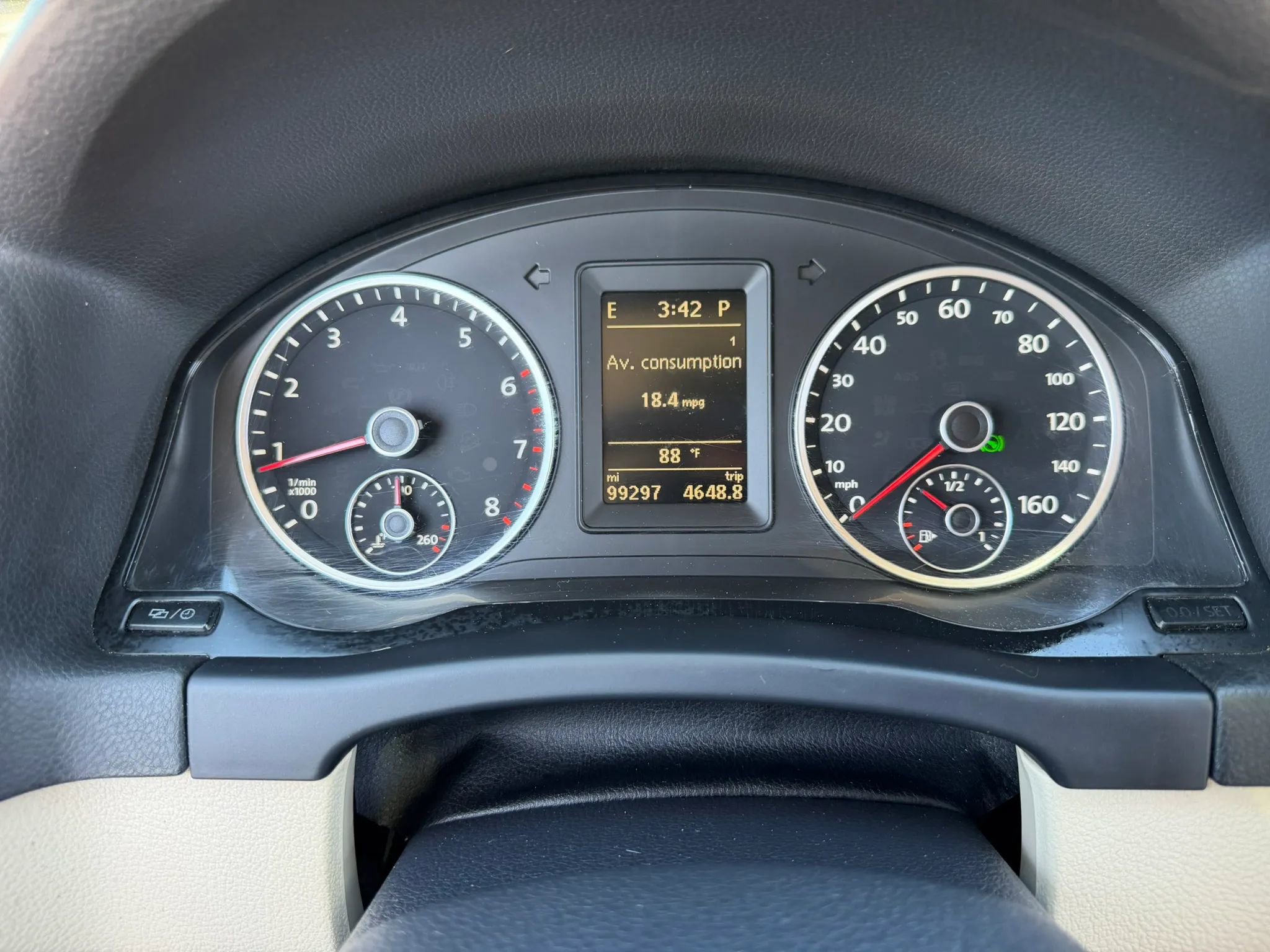 Used 2013 Volkswagen Tiguan SE FWD image 12