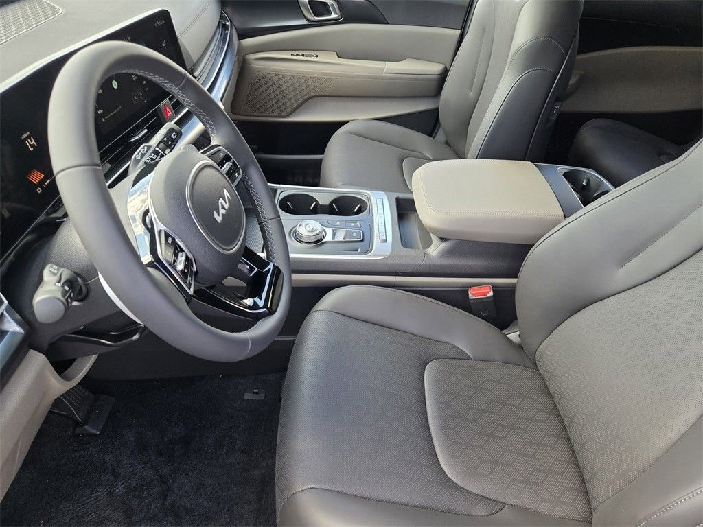 New 2026 Kia Carnival LXS image 9