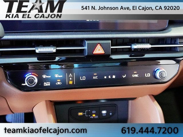 New 2026 Kia Sportage X-Line w/ X-Line Technology Package AWD/4WD image 35