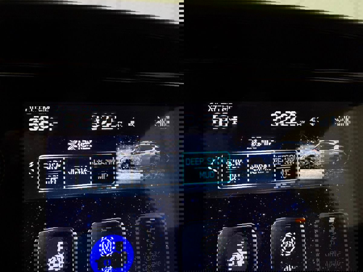 Used 2024 Subaru Crosstrek 2.5i Sport AWD/4WD image 26