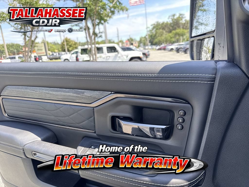 New 2026 RAM 2500 Limited AWD/4WD image 15