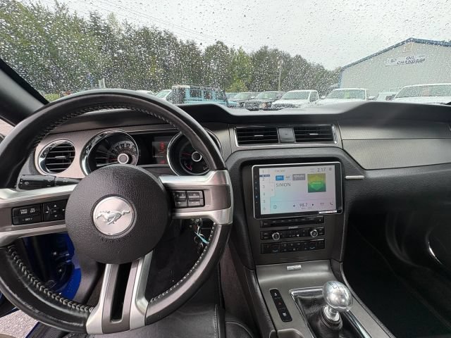 Used 2013 Ford Mustang GT Premium w/ Electronics Pkg RWD image 22