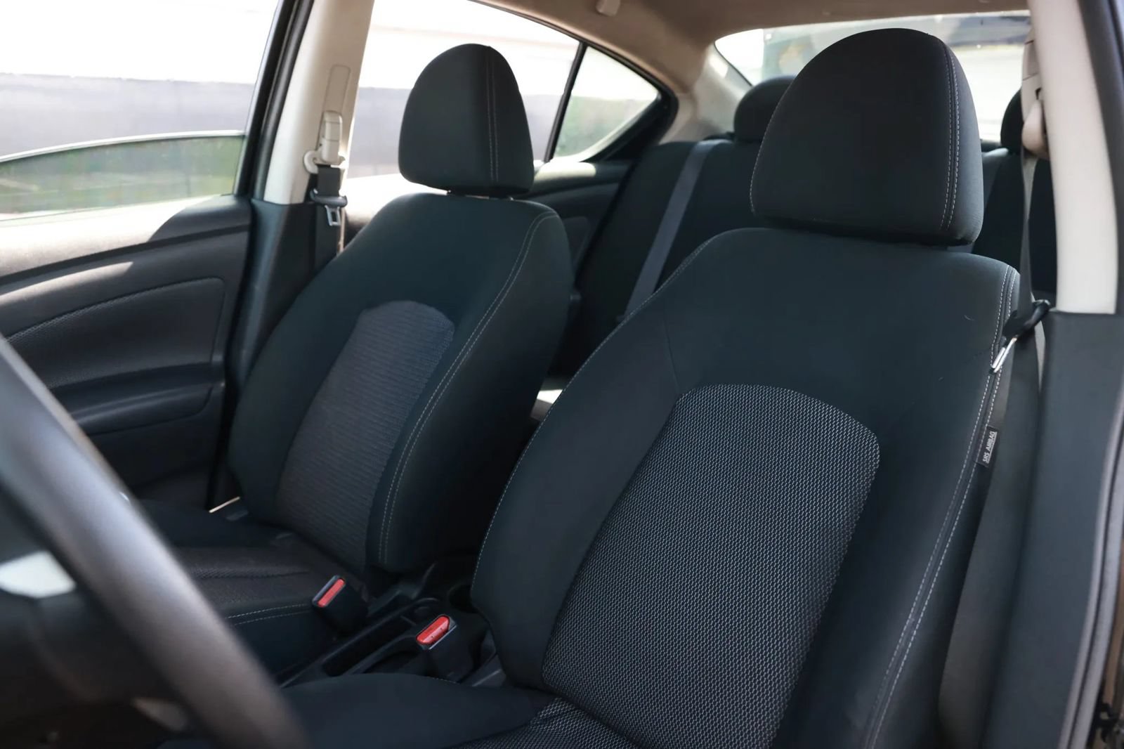 Used 2019 Nissan Versa SV FWD image 19