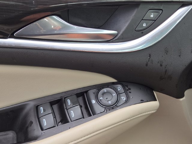 Used 2020 Buick Enclave Essence w/ Sound and Sites Package FWD image 27
