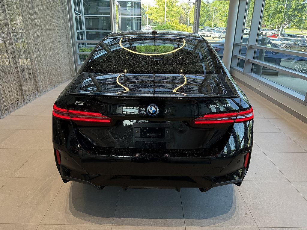 New 2027 BMW i5 xDrive40 w/ M Sport Package AWD/4WD image 5