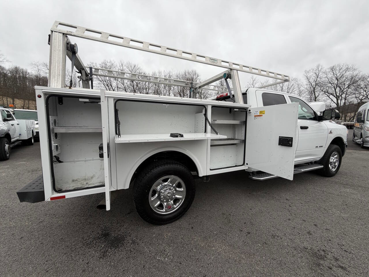 Used 2022 RAM 2500 Tradesman w/ Chrome Appearance Group image 8