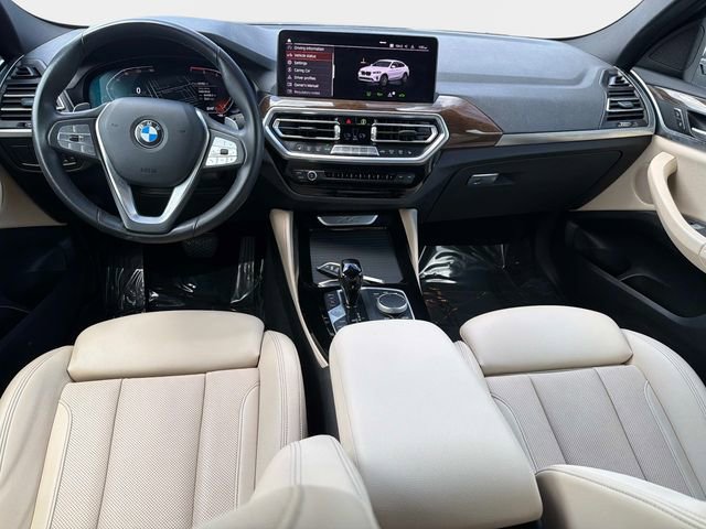 Used 2023 BMW X4 xDrive30i w/ Parking Assistance Package image 15
