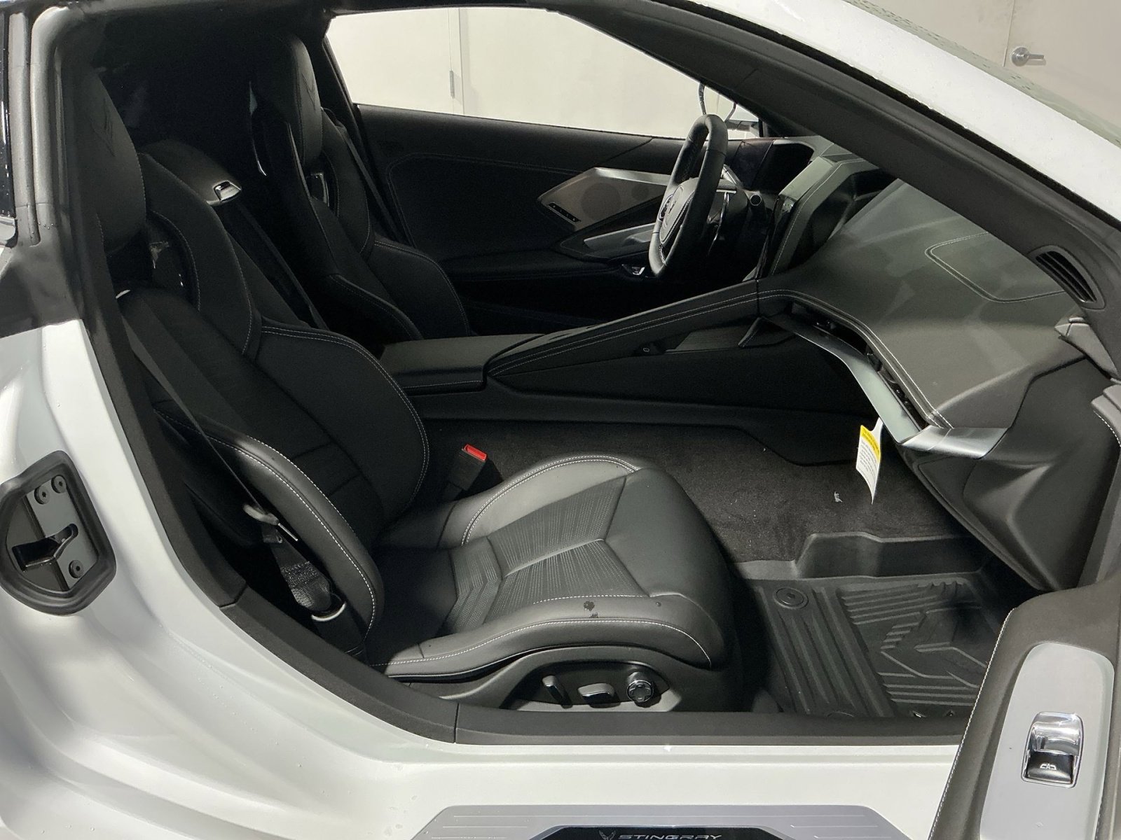 New 2026 Chevrolet Corvette Stingray Preferred Cpe w/ Z51 Performance Package image 32