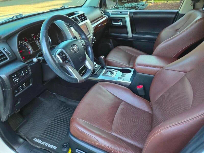 Used 2018 Toyota 4Runner Limited image 3