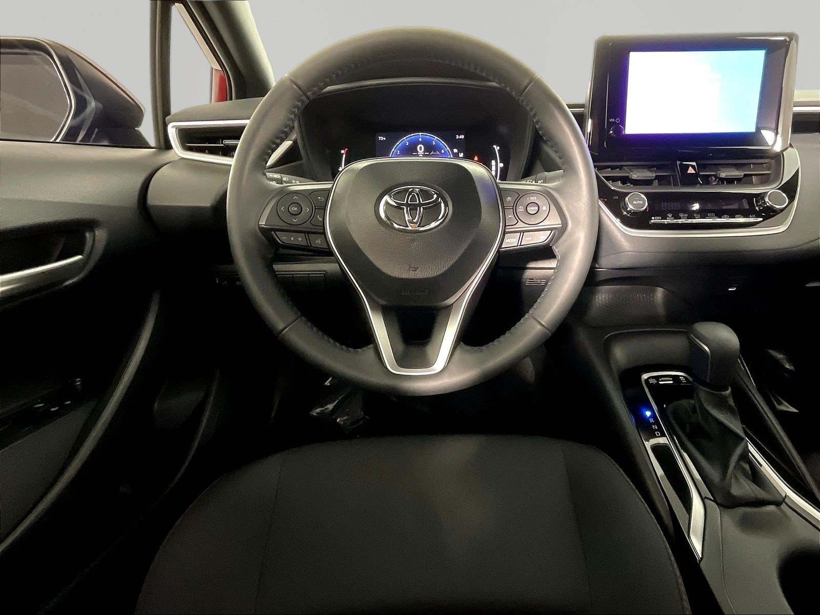 Used 2026 Toyota Corolla SE FWD image 8