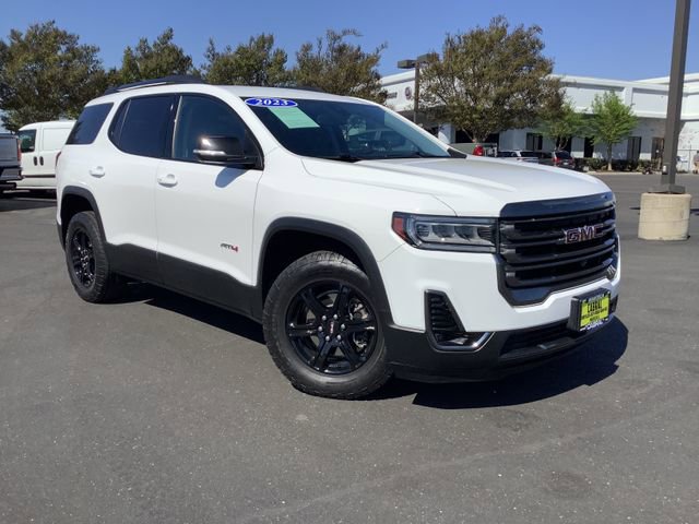 Used 2023 GMC Acadia AT4 w/ Technology Package image 2
