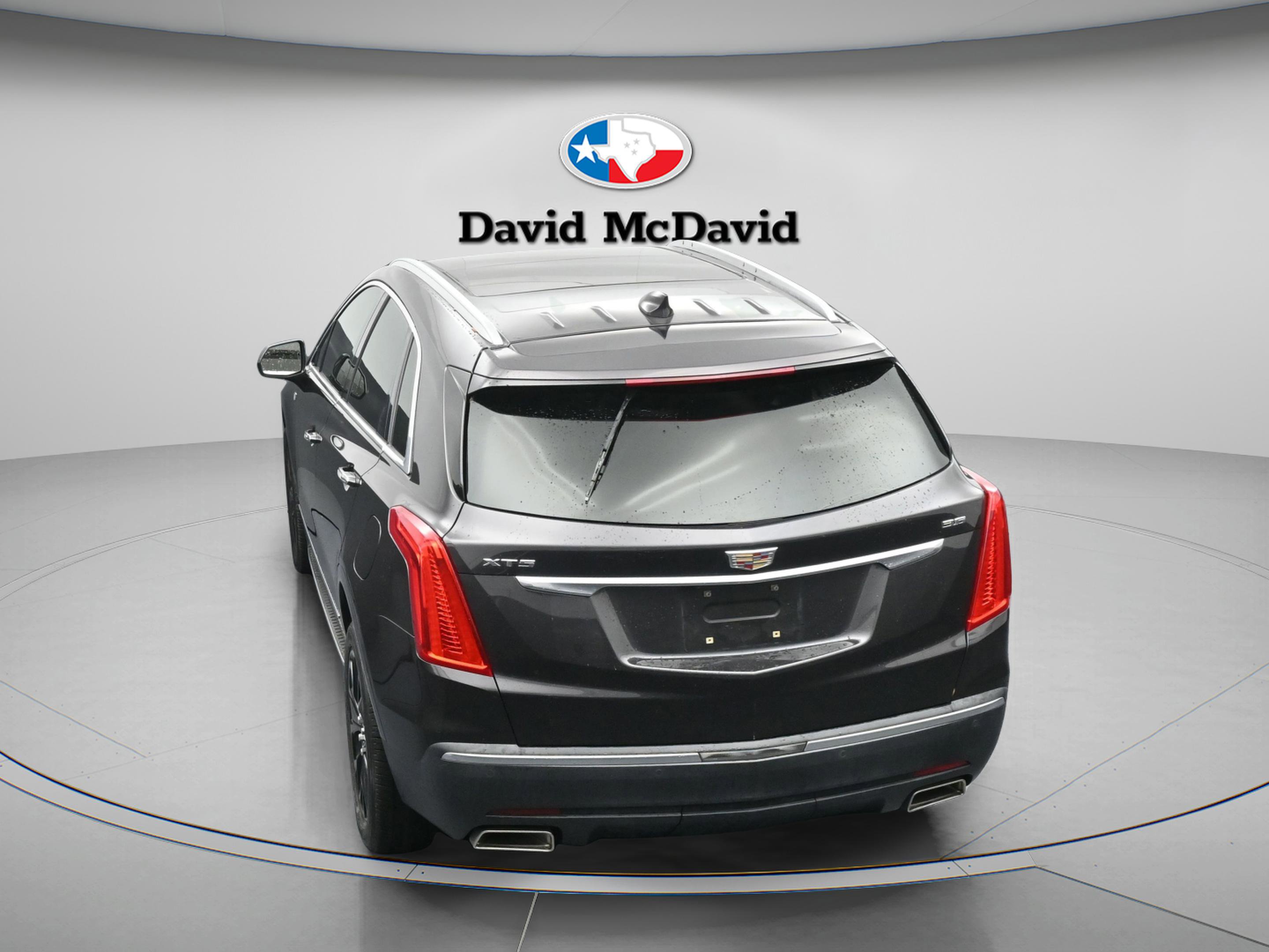 Used 2017 Cadillac XT5 Premium Luxury FWD image 38