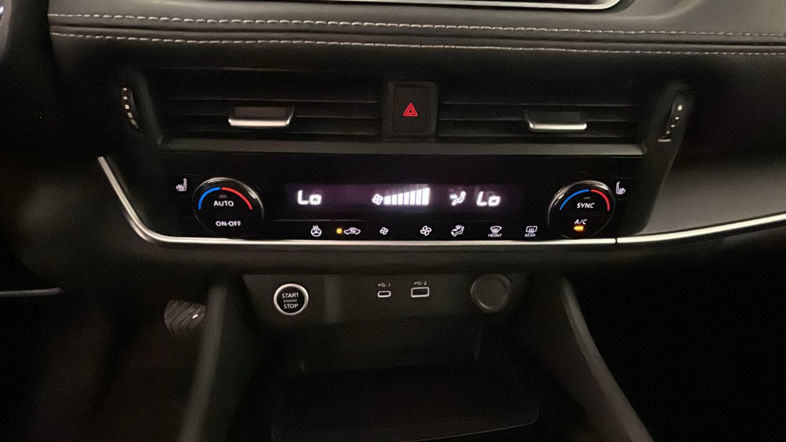 Used 2023 Nissan Rogue FWD image 24