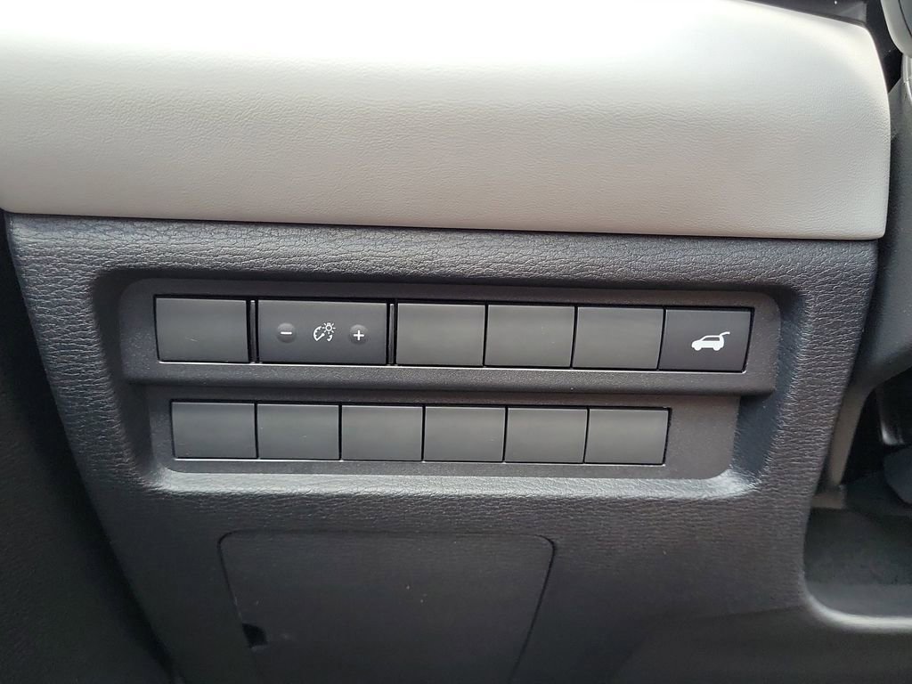 New 2025 Mitsubishi Outlander SE image 23