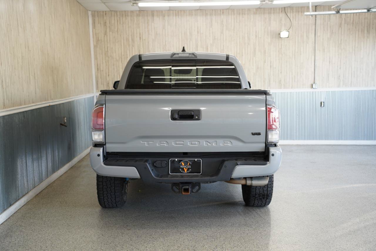 Used 2021 Toyota Tacoma TRD Sport w/ TRD Premium Sport Package AWD/4WD image 8
