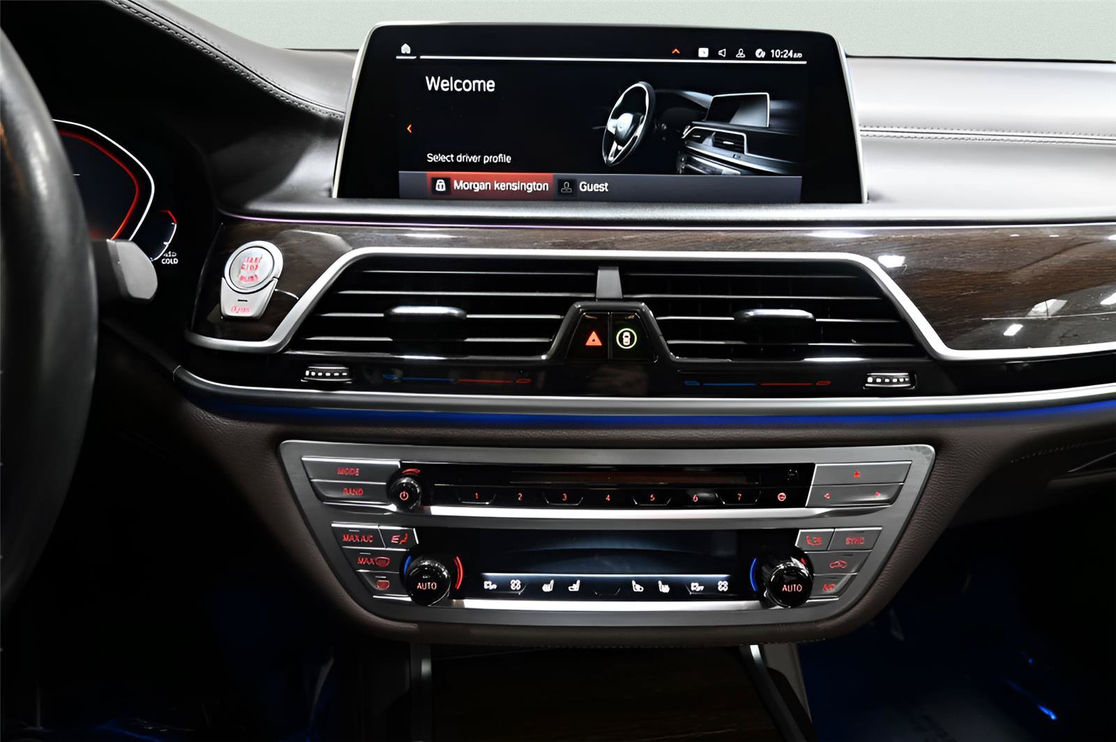 Used 2020 BMW 740i xDrive w/ Premium Package AWD/4WD image 23