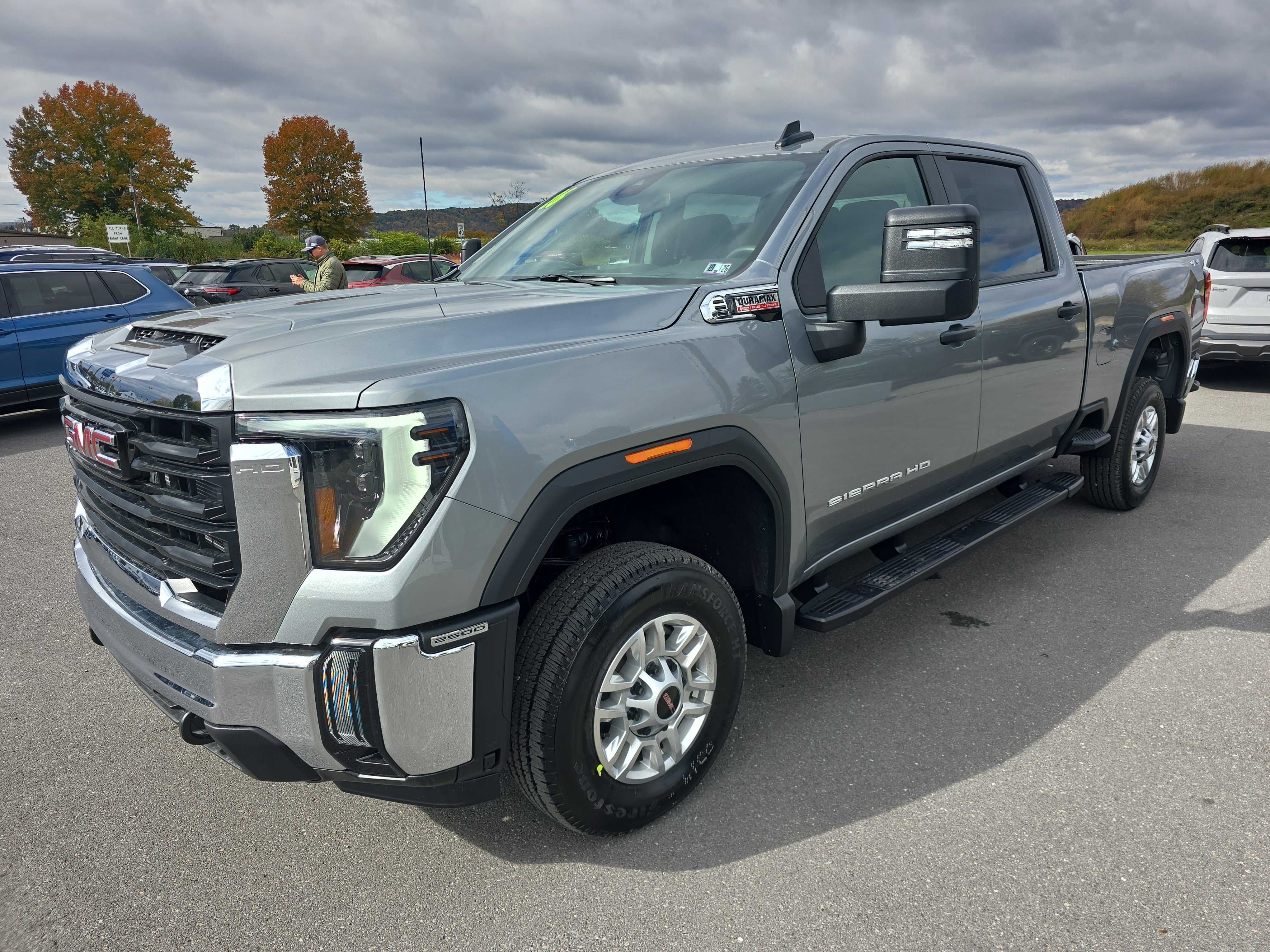 New 2026 GMC Sierra 2500 Pro w/ Convenience Package image 7