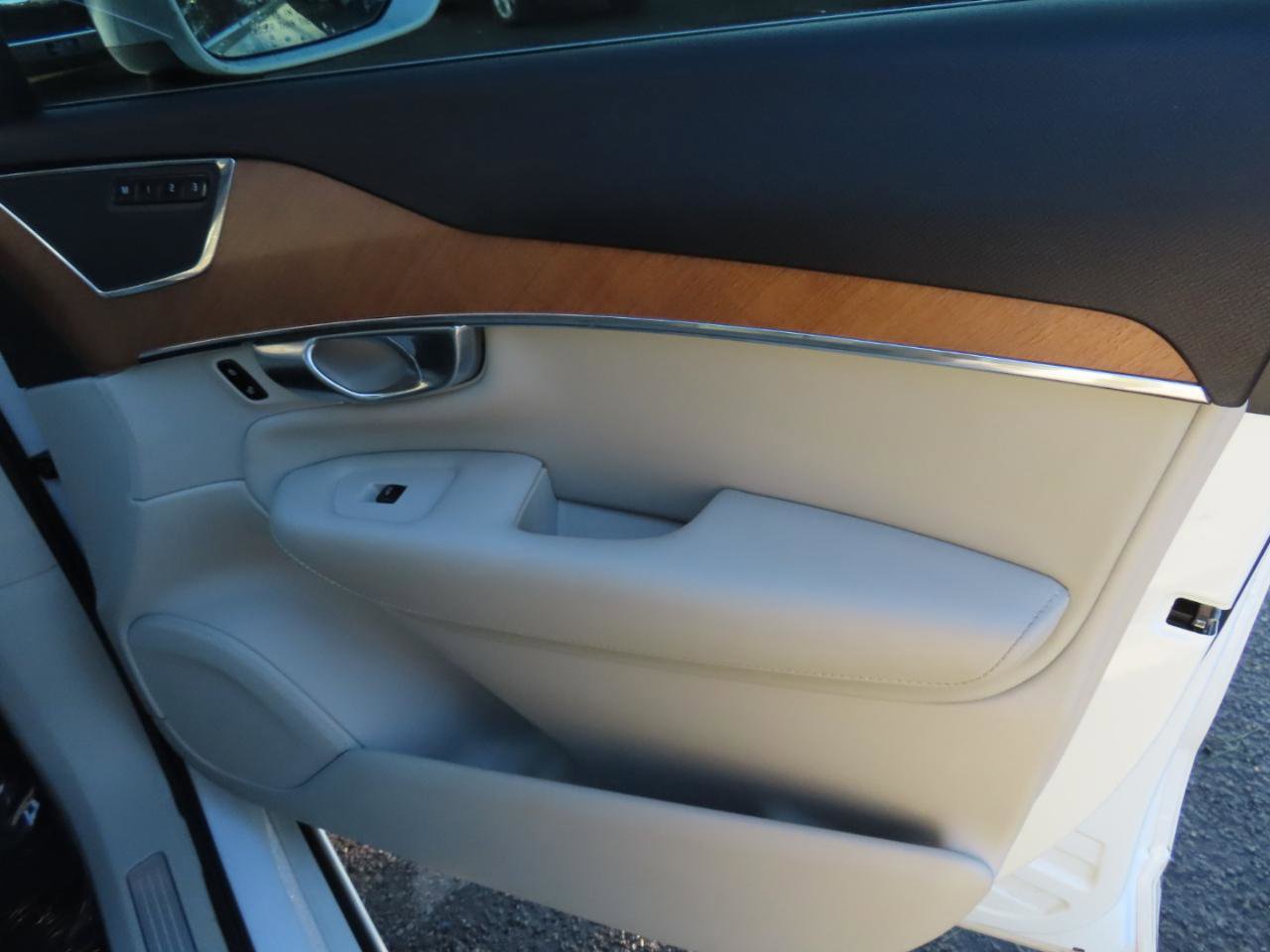Used 2018 Volvo XC90 T6 Inscription w/ Convenience Package AWD/4WD image 22