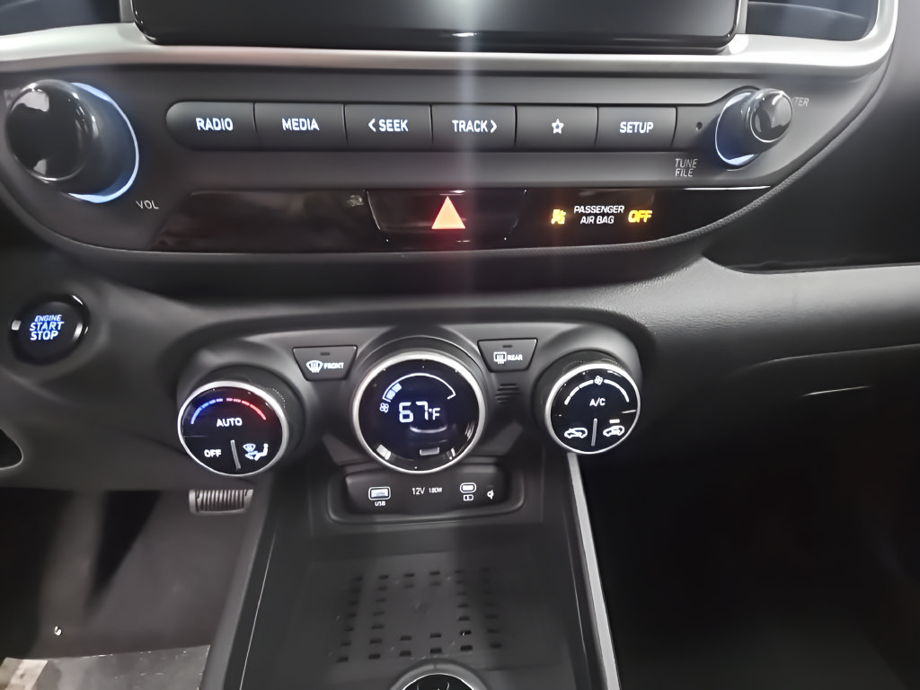 New 2026 Hyundai Venue SEL FWD image 33