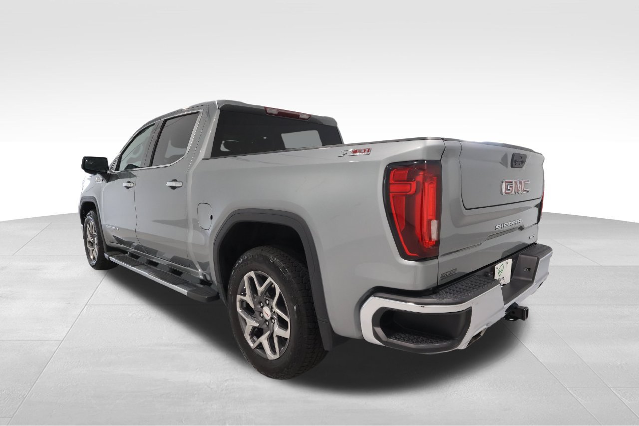Used 2023 GMC Sierra 1500 SLT w/ SLT Premium Package AWD/4WD image 2