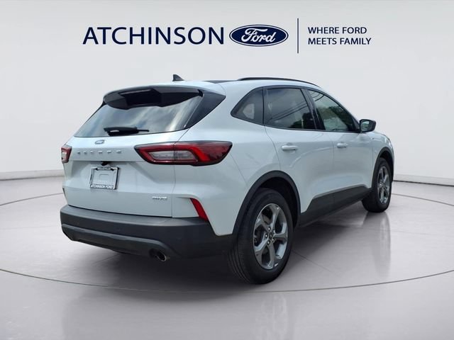 Used 2025 Ford Escape ST-Line w/ Tech Pack #1 AWD/4WD image 5