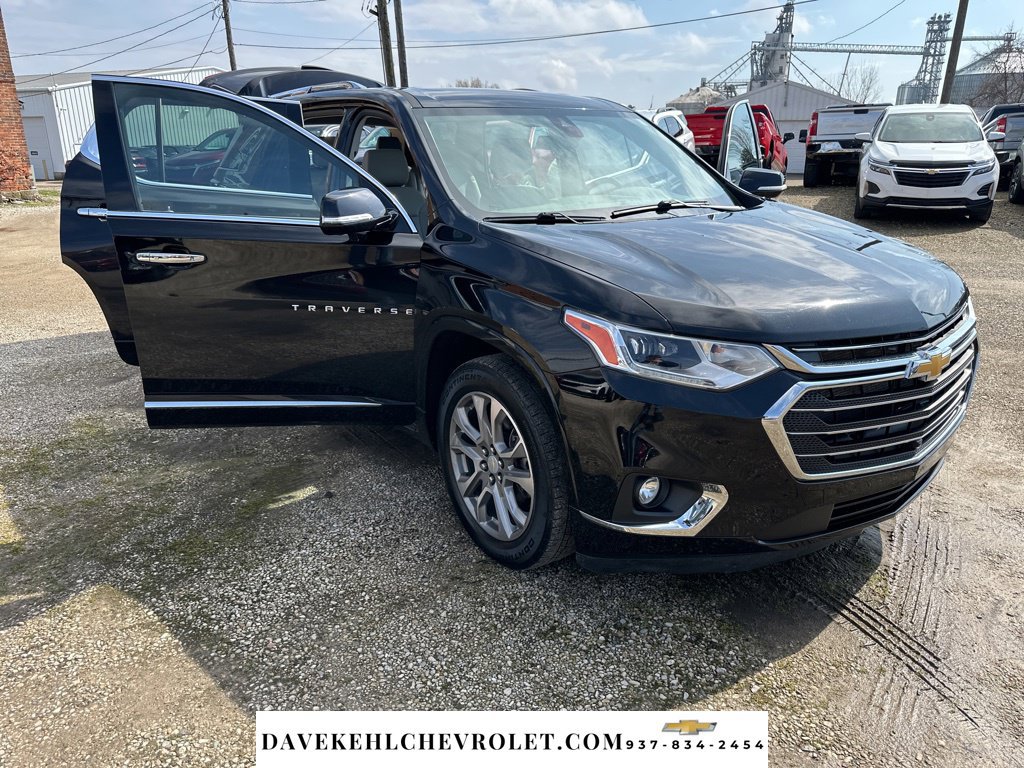 Used 2021 Chevrolet Traverse Premier AWD/4WD image 36