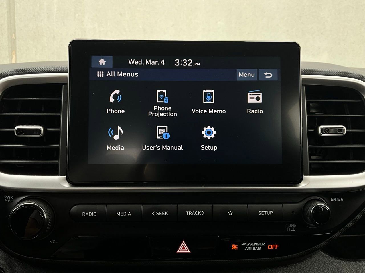 Used 2025 Hyundai Venue SEL image 30