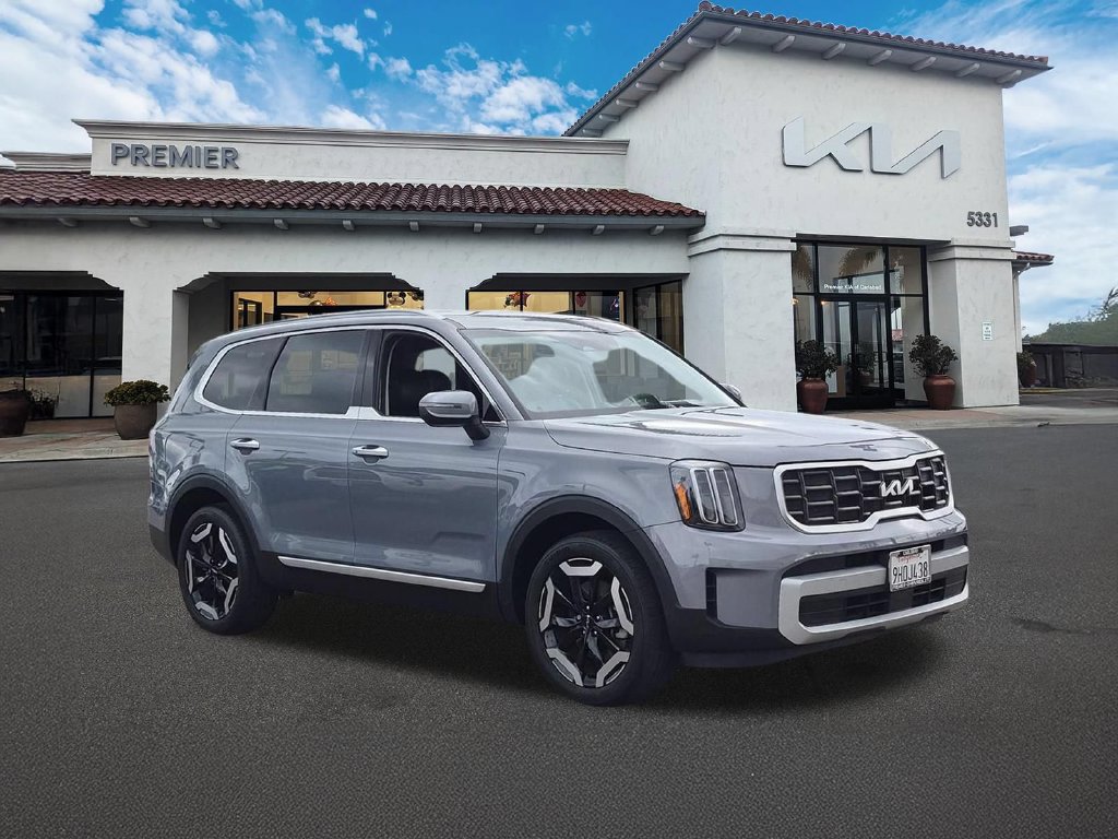 Certified 2024 Kia Telluride S FWD image 2