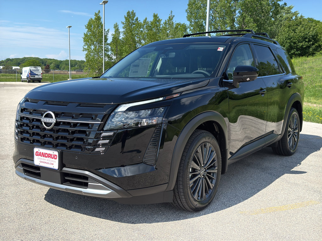 New 2026 Nissan Pathfinder SL AWD/4WD image 2