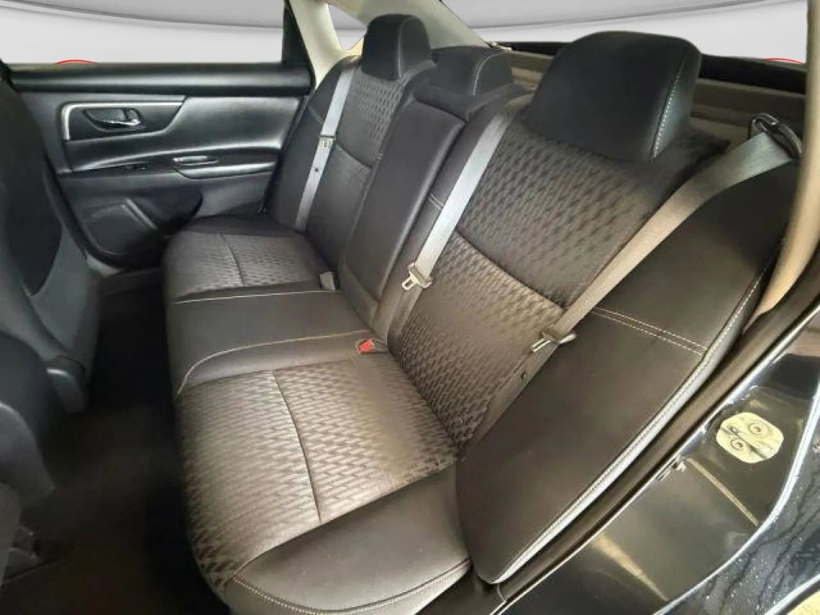 Used 2018 Nissan Altima 2.5 SV FWD image 11