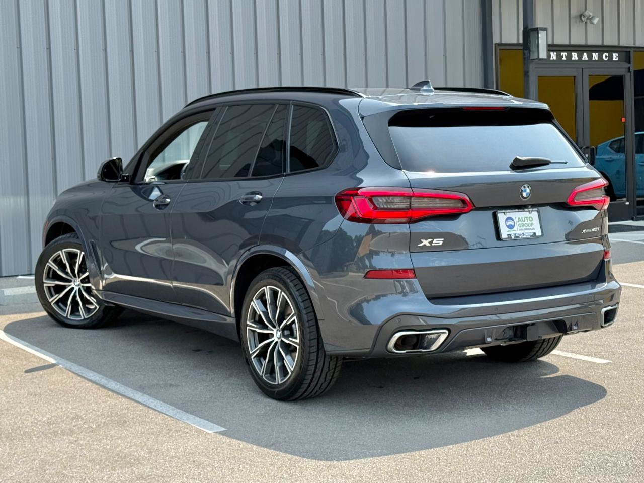 Used 2019 BMW X5 xDrive40i w/ M Sport Package AWD/4WD image 7
