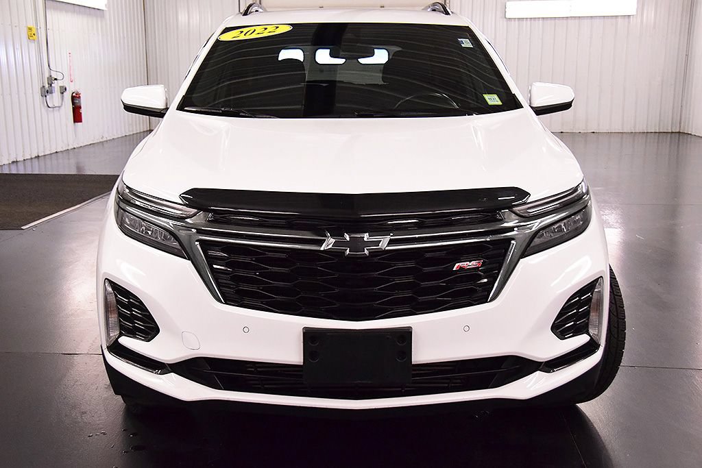 Used 2022 Chevrolet Equinox RS AWD/4WD image 2