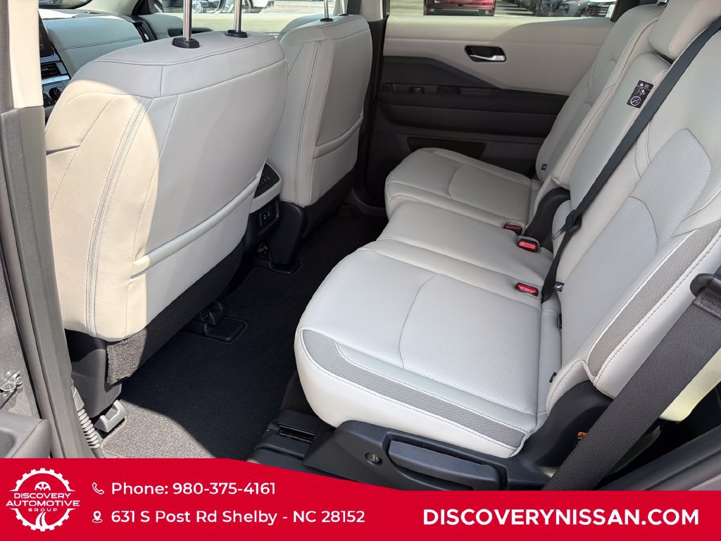 New 2026 Nissan Pathfinder SL FWD image 27