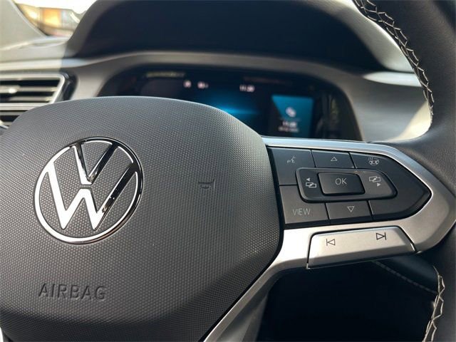 Used 2024 Volkswagen Atlas Cross Sport SE image 15