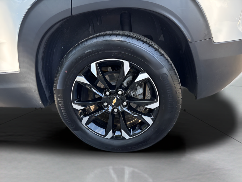 Used 2023 Chevrolet TrailBlazer LT AWD/4WD image 8
