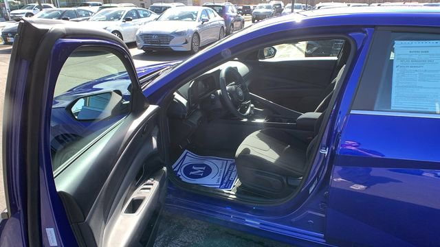 Certified 2026 Hyundai Elantra SEL Sport Premium FWD image 9