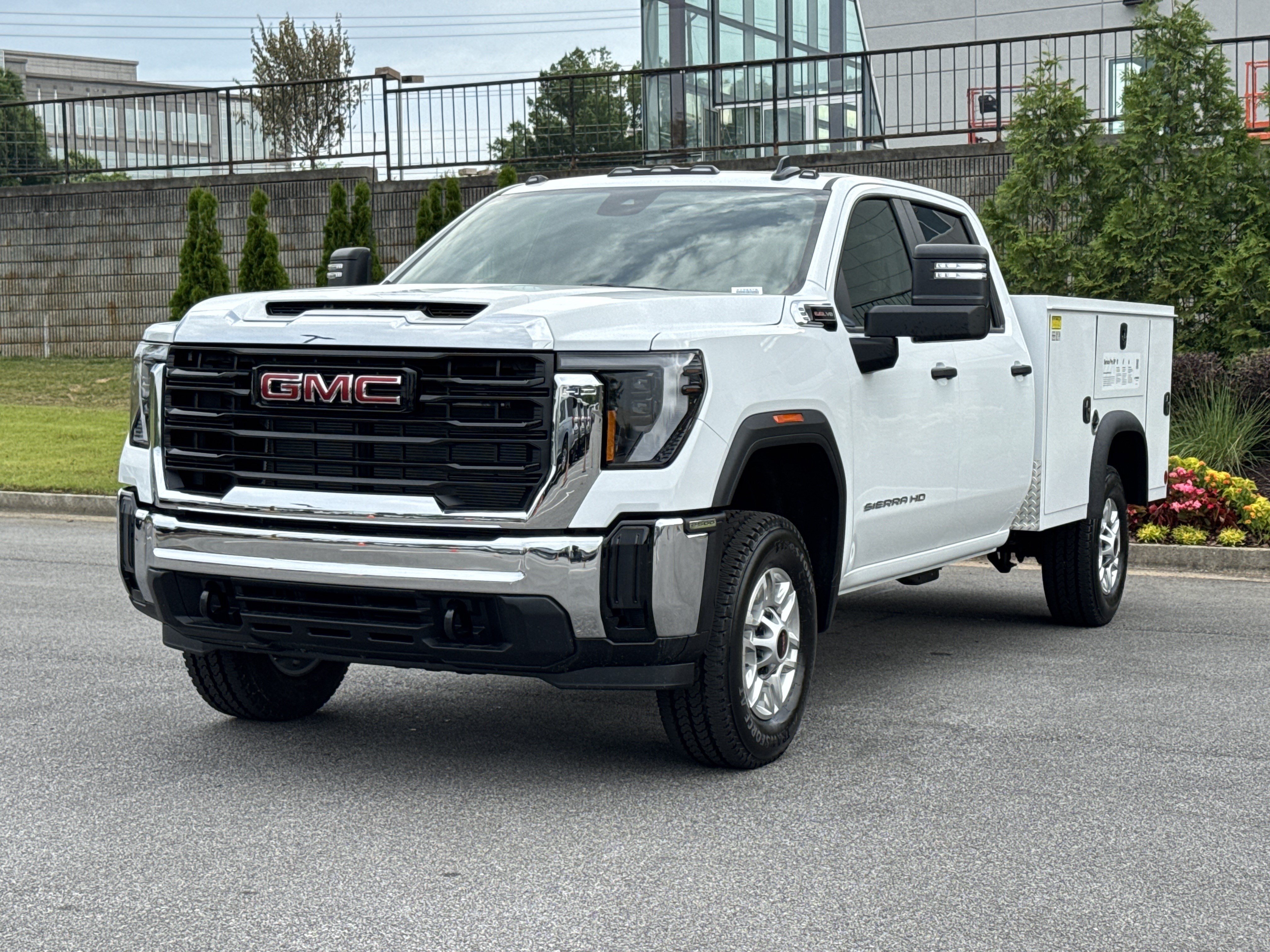 New 2026 GMC Sierra 2500 Pro w/ Convenience Package AWD/4WD image 5