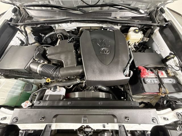 Certified 2022 Toyota Tacoma TRD Off-Road w/ Technology Package AWD/4WD image 29
