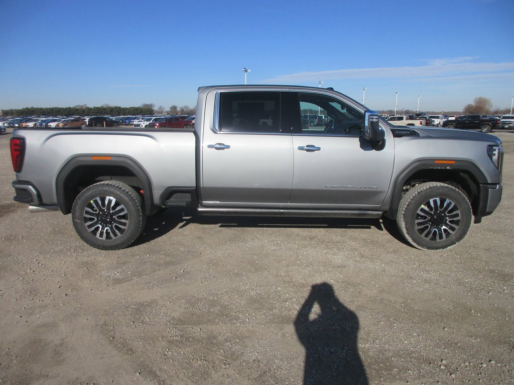 New 2026 GMC Sierra 2500 Denali Ultimate image 3