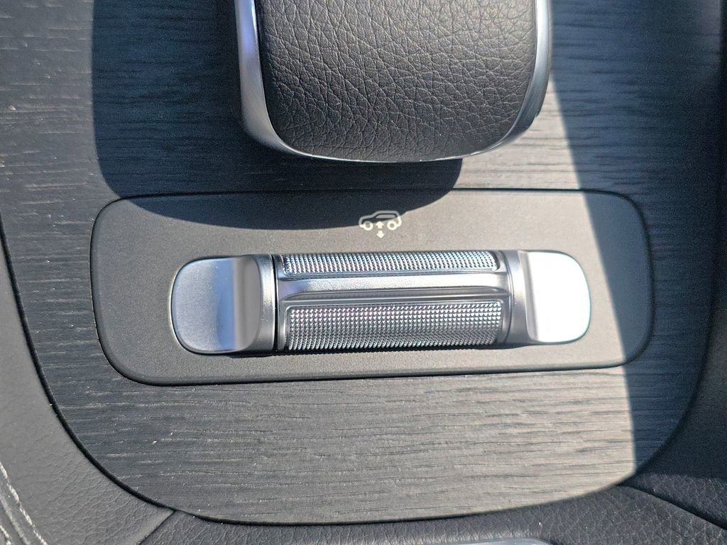 New 2026 Mercedes-Benz GLS 450 4MATIC image 34
