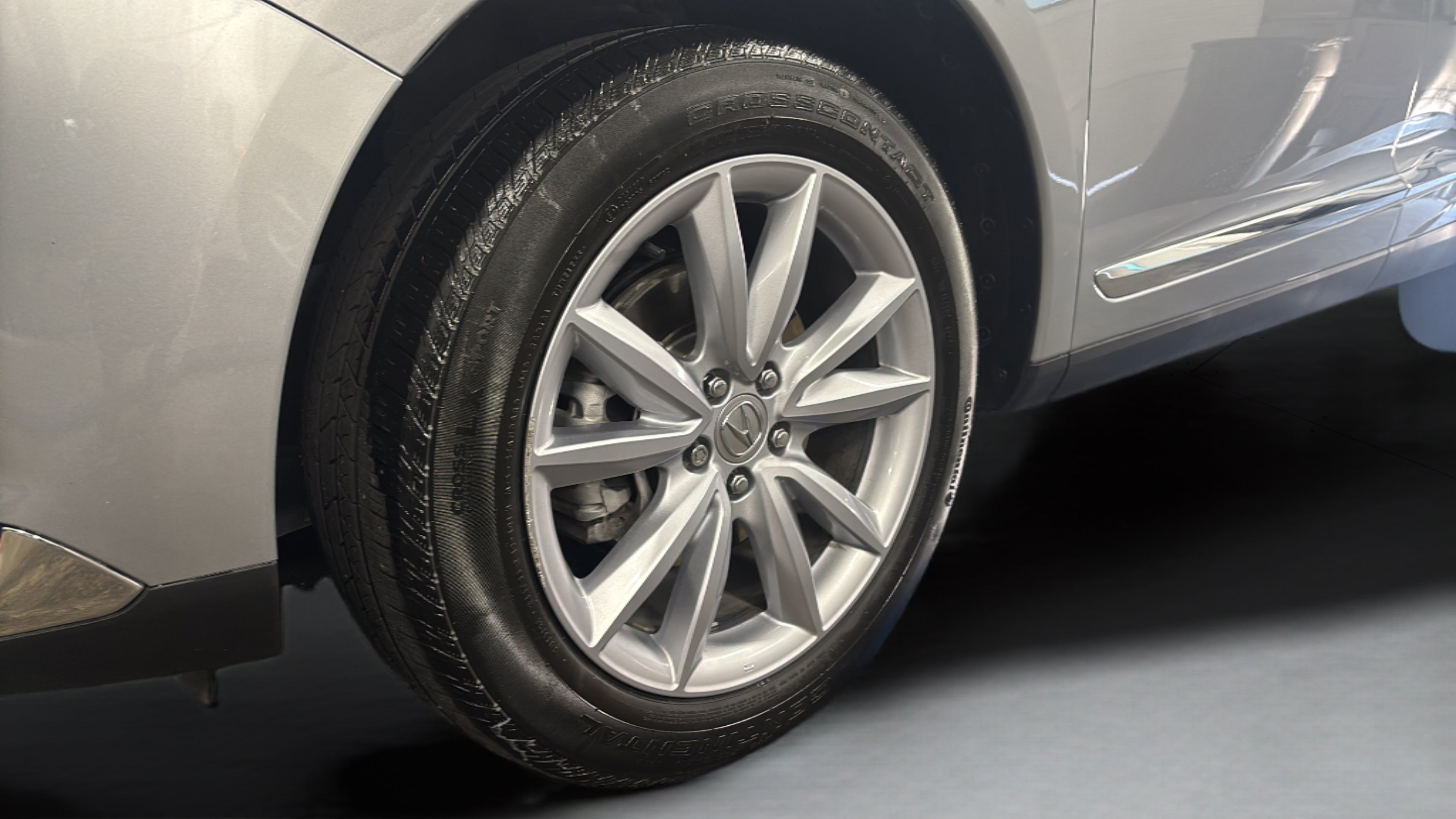 Used 2024 Acura RDX SH-AWD image 33