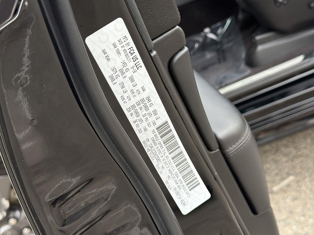 Used 2019 Jeep Grand Cherokee High Altitude RWD image 35