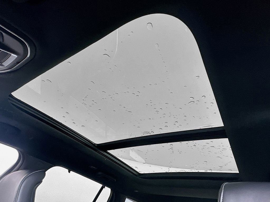 New 2025 Jeep Grand Cherokee Overland w/ Luxury Tech Group IV image 14