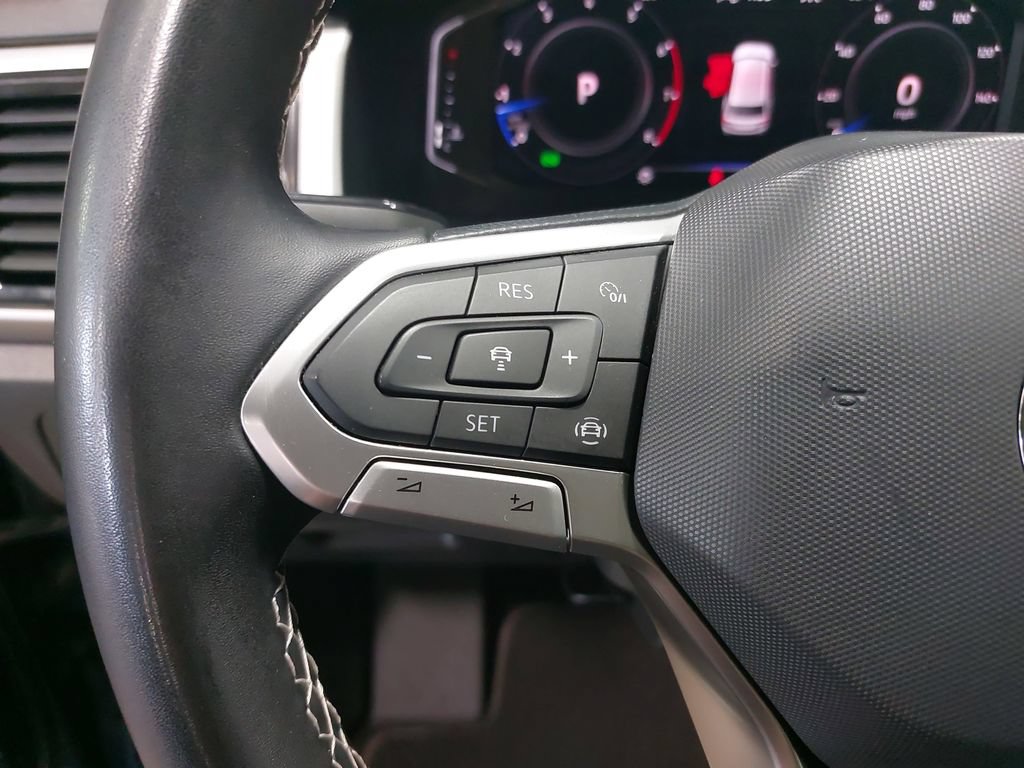 Used 2022 Volkswagen Atlas SE w/ Panoramic Sunroof Package AWD/4WD image 17