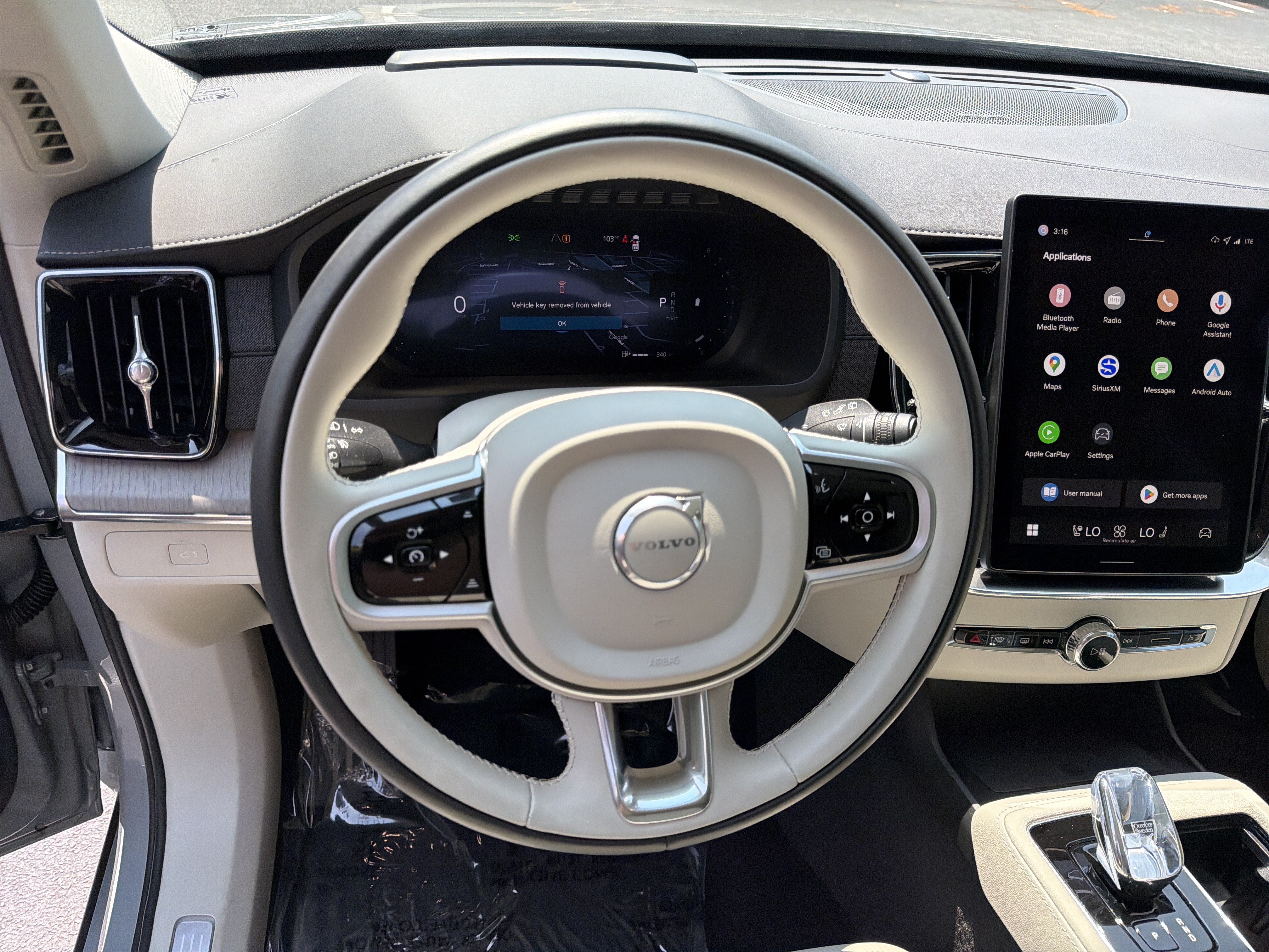 Certified 2026 Volvo XC90 B6 Ultra w/ Protection Package Premier AWD/4WD image 18