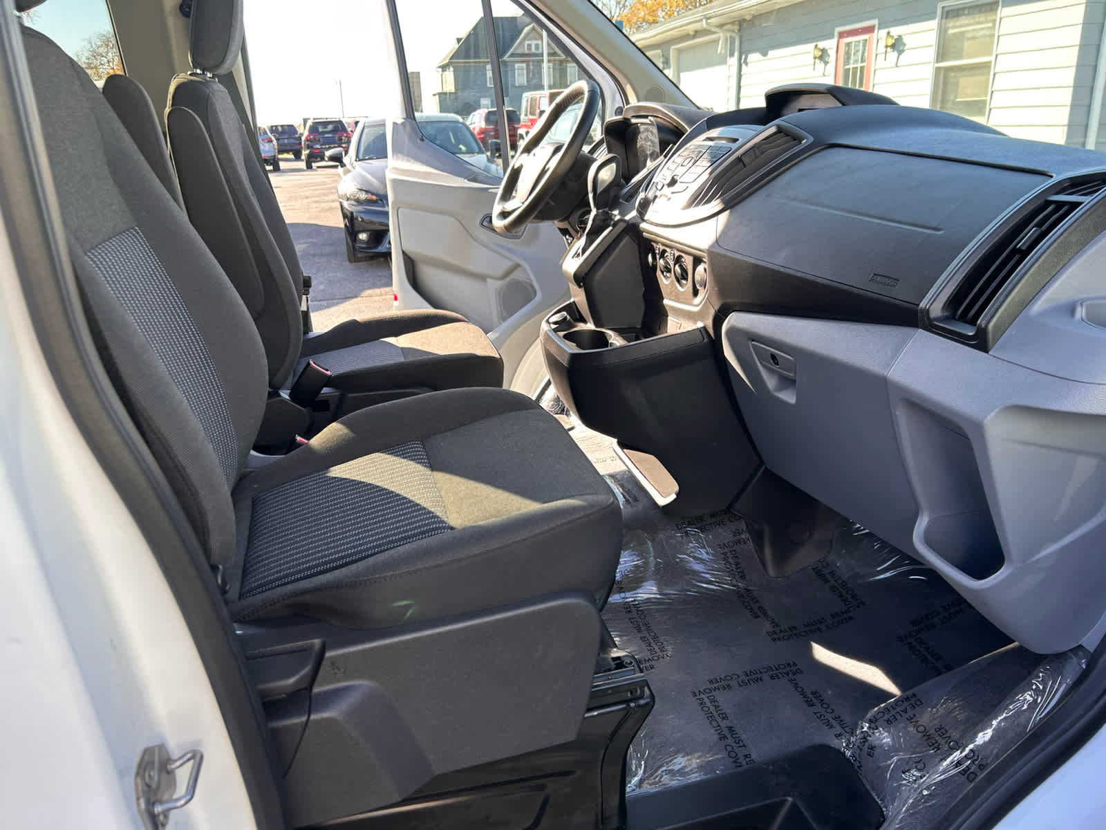 Used 2019 Ford Transit 150 XLT RWD image 16